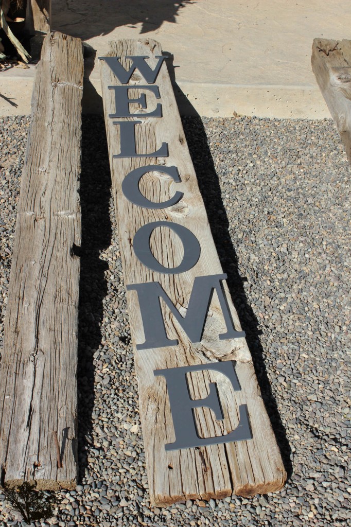 HUGE DIY Welcome Sign by The Wood Grain Cottage