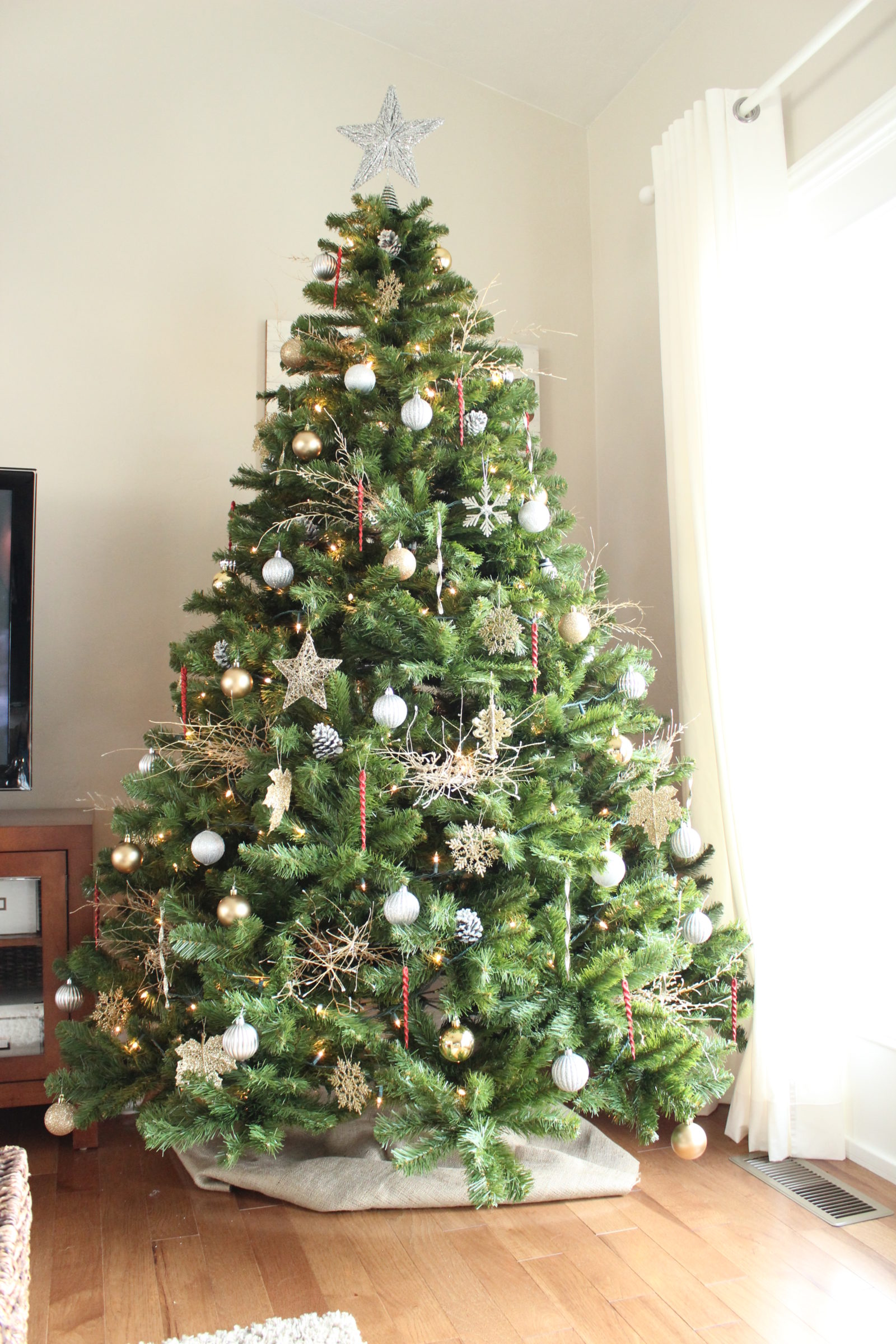 Oh Christmas Tree, Oh Christmas Tree - The Wood Grain Cottage