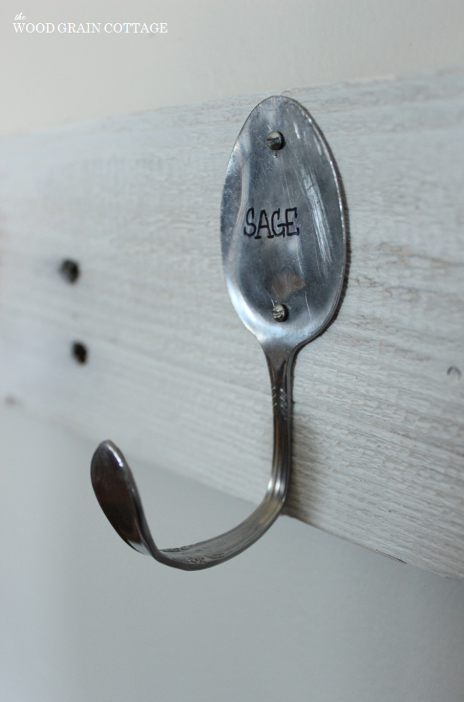DIY Spoon & Pallet Hook Rack