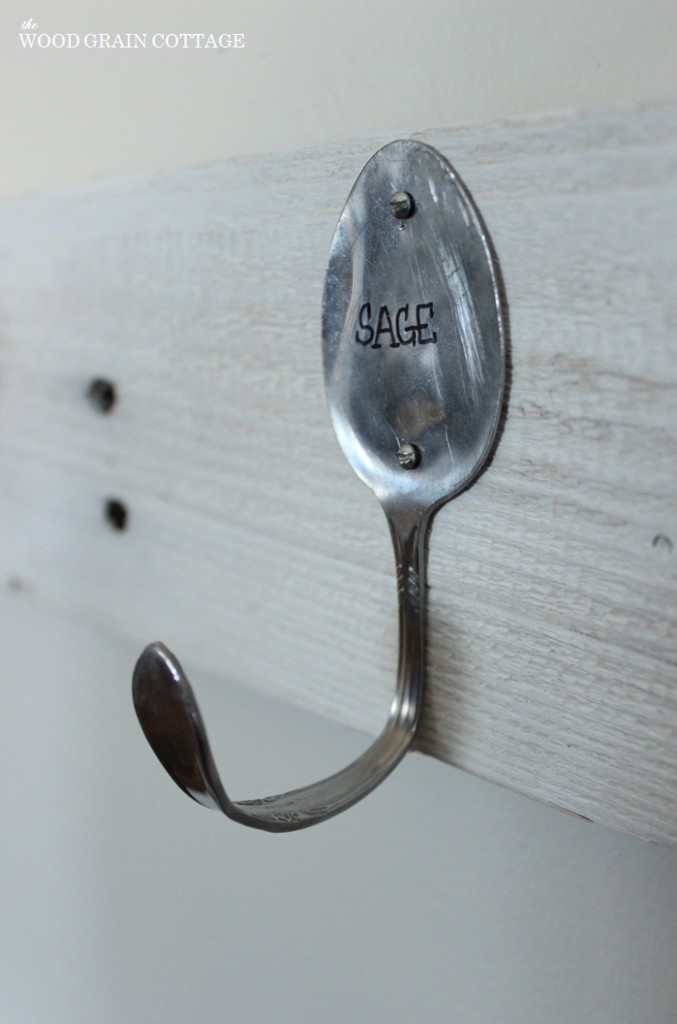 DIY Spoon & Pallet Hook Rack | The Wood Grain Cottage