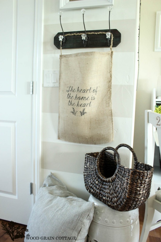 DIY Burlap Flag by The Wood Grain Cottage