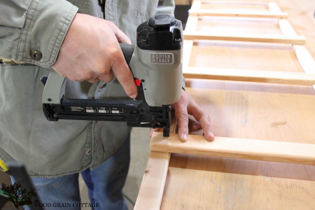 How To Make A Ladder by The Wood Grain Cottage