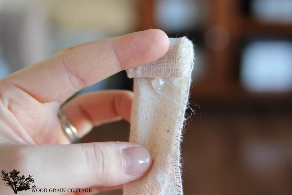 How To Make Fabric Rosette's by The Wood Grain Cottage