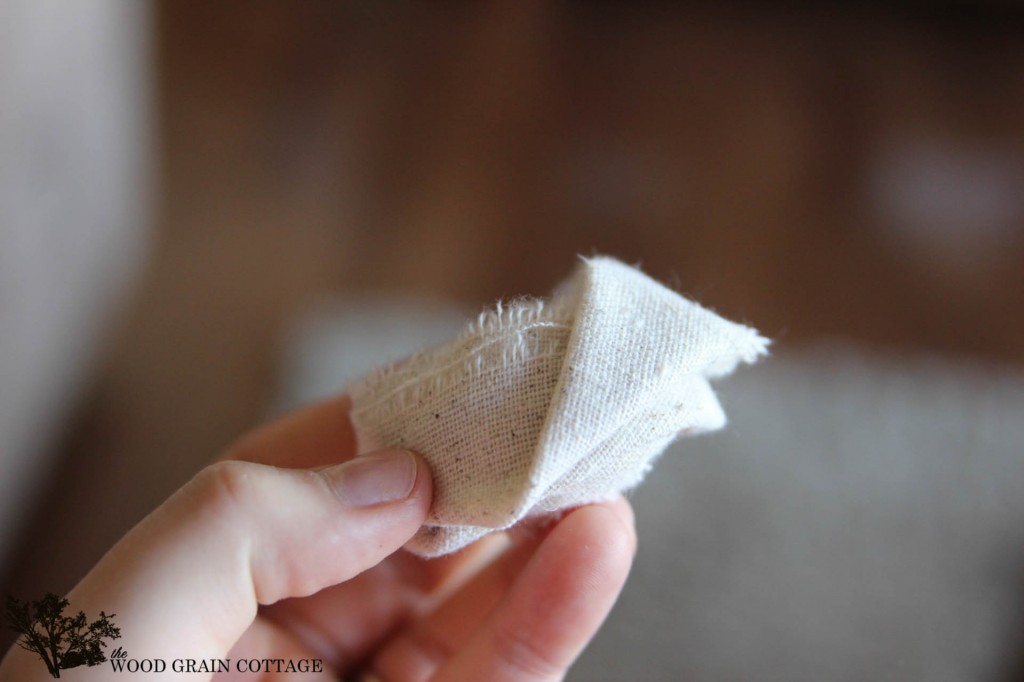 How To Make Fabric Rosette's by The Wood Grain Cottage