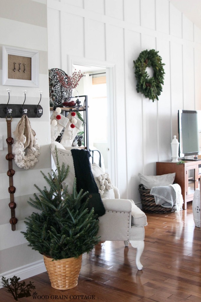 Christmas Home Tour 2013 by The Wood Grain Cottage