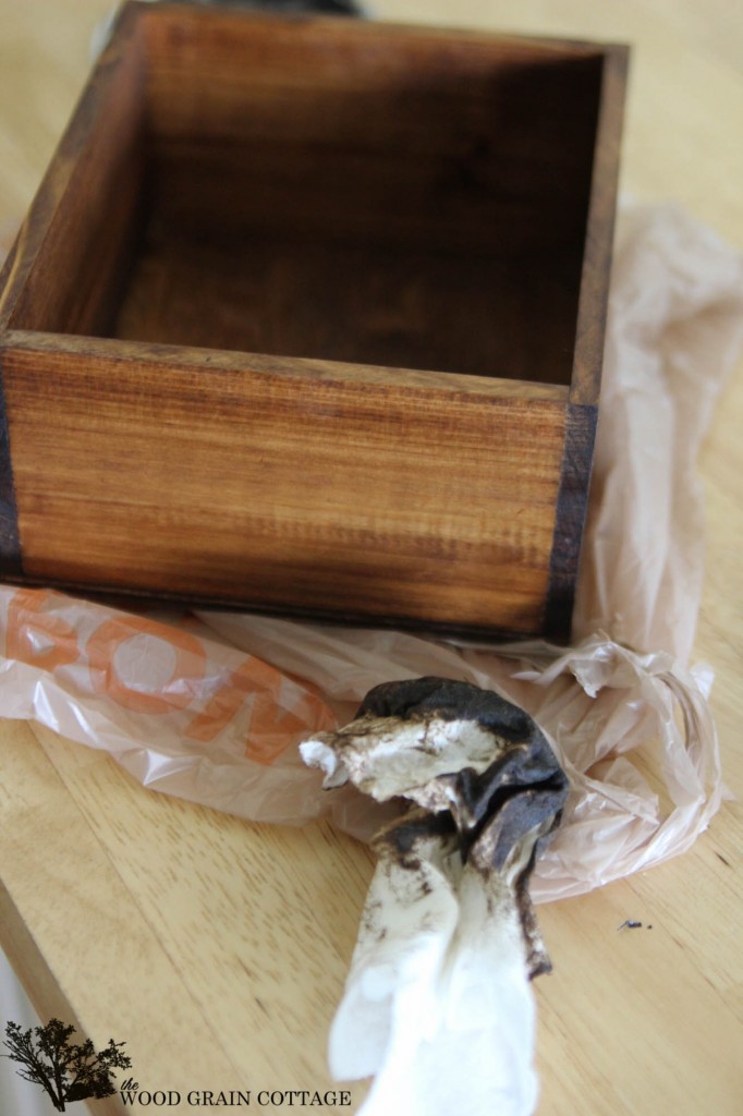 DIY Recipe Box by The Wood Grain Cottage