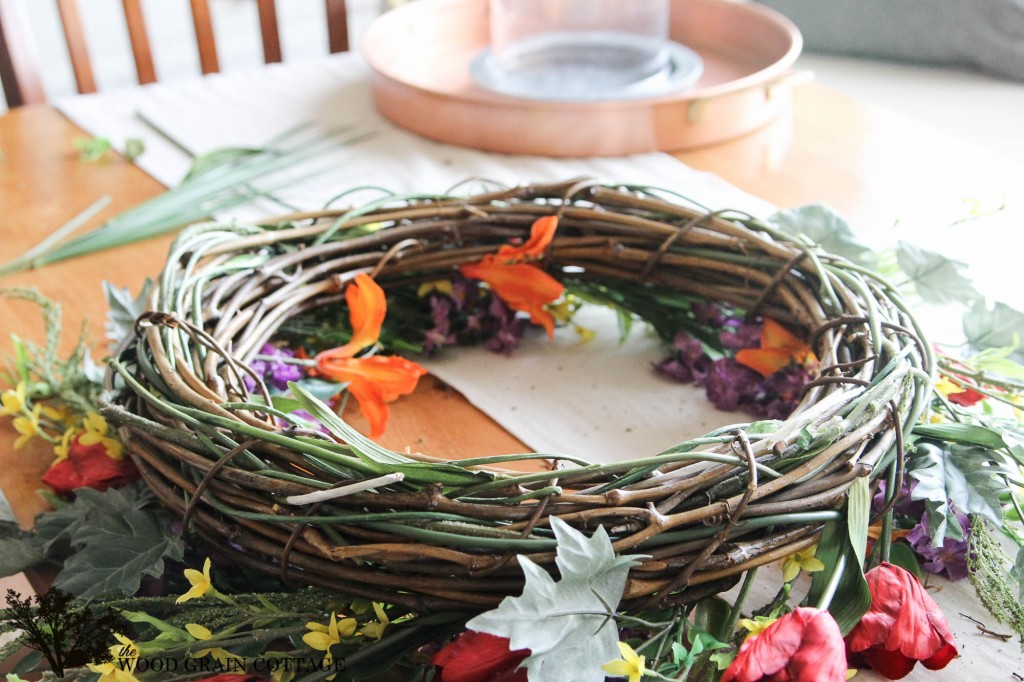 The easy way to make a wreath. Full tutorial by The Wood Grain Cottage