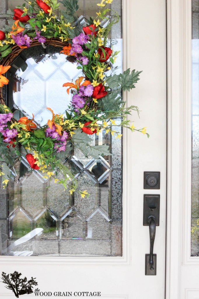 The easy way to make a wreath. Full tutorial by The Wood Grain Cottage