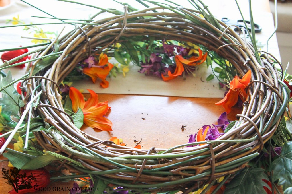 The easy way to make a wreath. Full tutorial by The Wood Grain Cottage