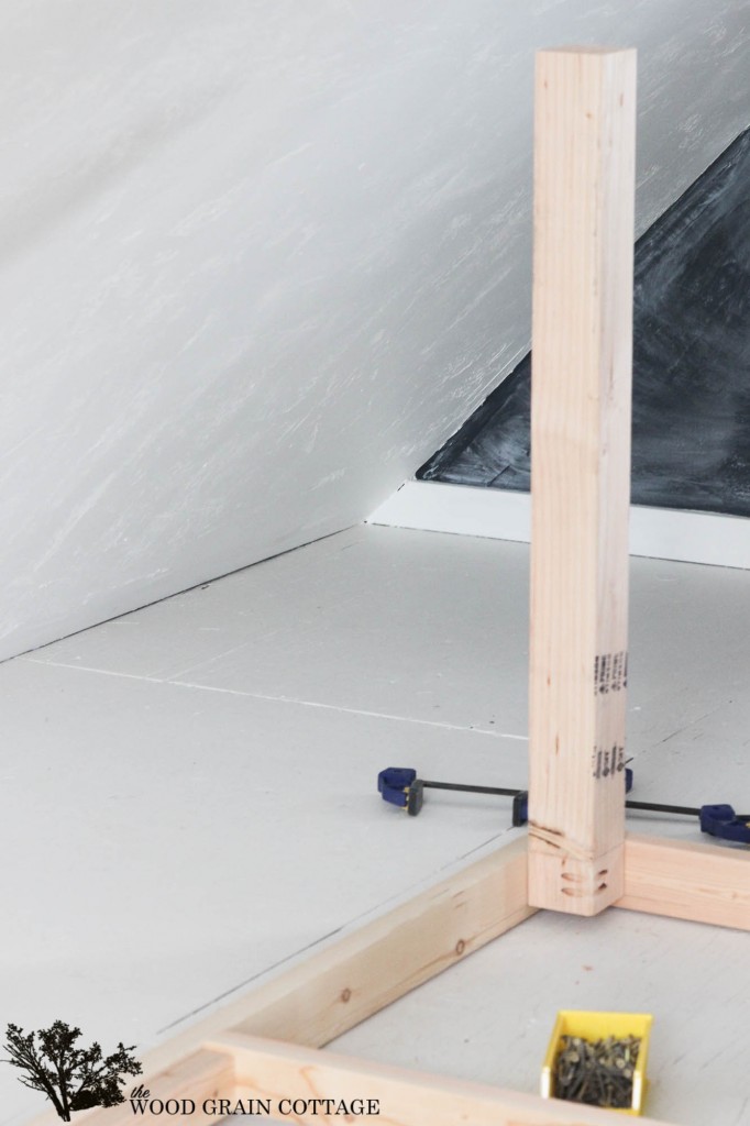 How To Build Shipping Counters. Full tutorial by The Wood Grain Cottage