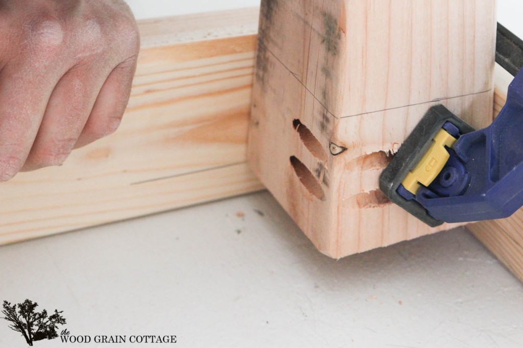 How To Build Shipping Counters. Full tutorial by The Wood Grain Cottage