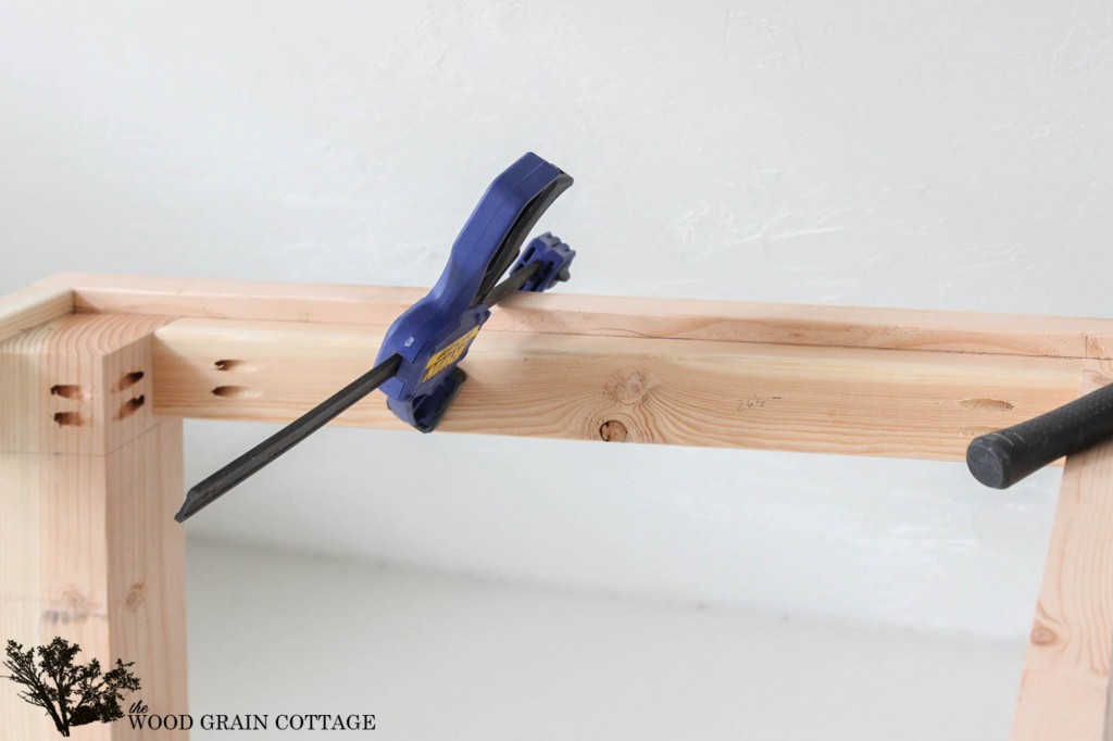 How To Build Shipping Counters. Full tutorial by The Wood Grain Cottage