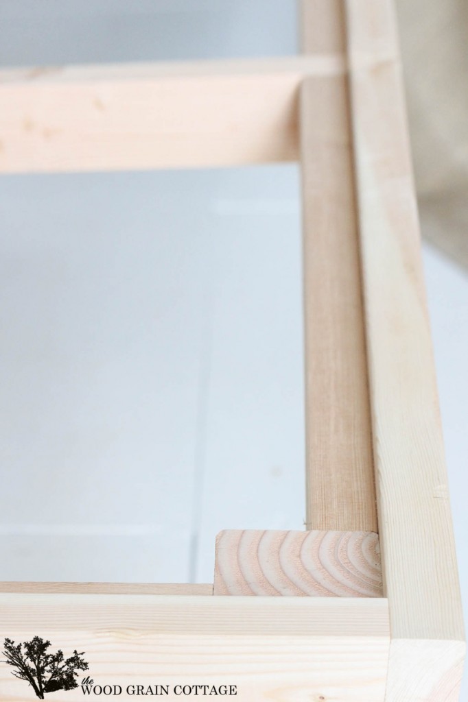 How To Build Shipping Counters. Full tutorial by The Wood Grain Cottage