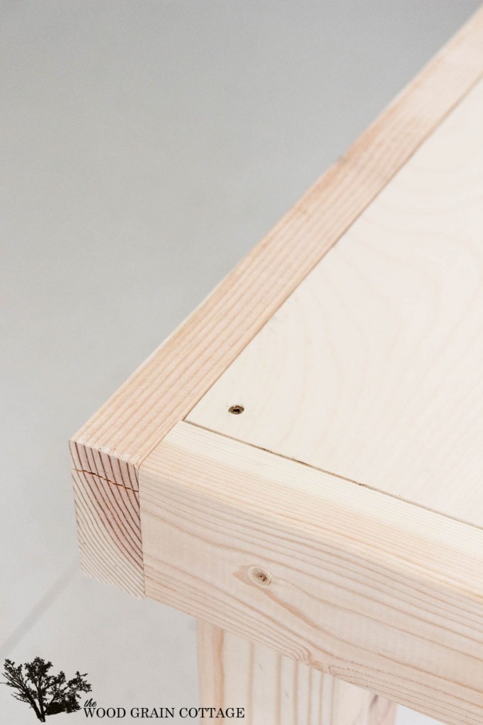 How To Build Shipping Counters. Full tutorial by The Wood Grain Cottage