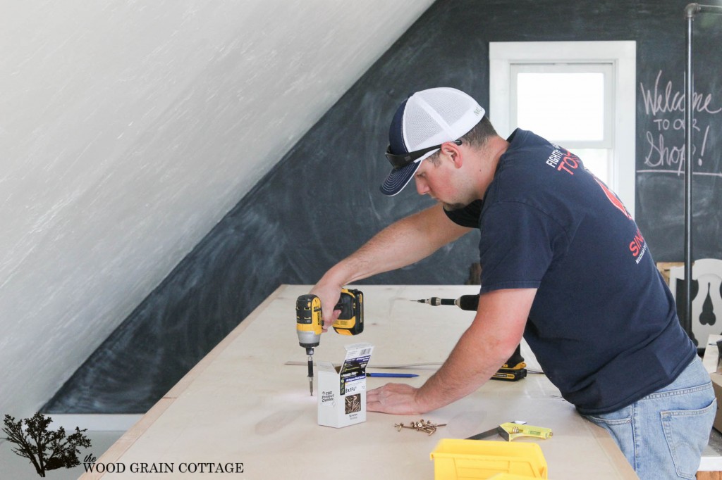How To Build Shipping Counters. Full tutorial by The Wood Grain Cottage