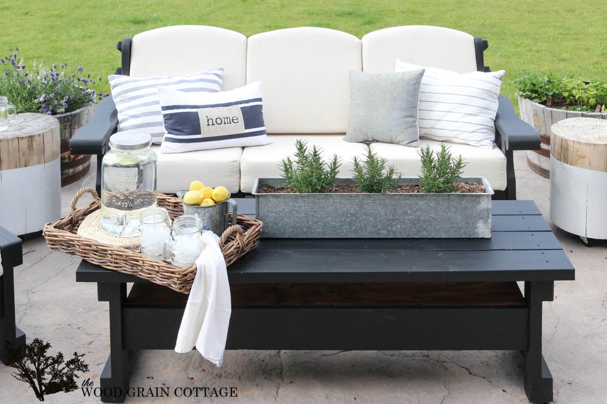 Outdoor Coffee Table Makeover The Wood Grain Cottage