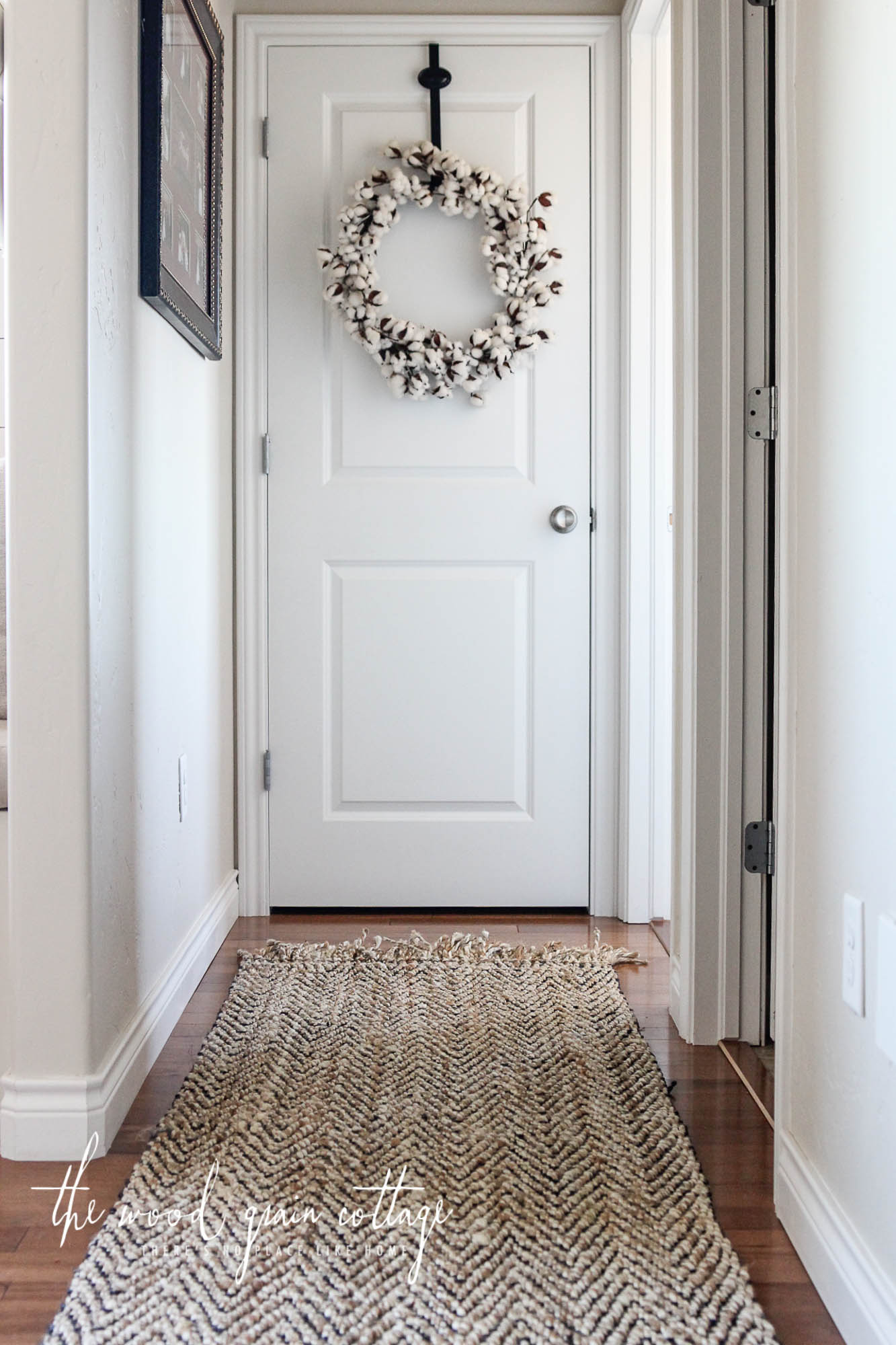 https://www.thewoodgraincottage.com/wp-content/uploads/2016/02/New-Hallway-Rug-by-The-Wood-Grain-Cottage-1.jpg