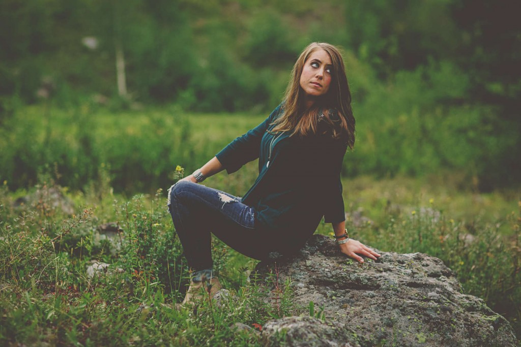 Fashion Friday: Forest Green by The Wood Grain Cottage