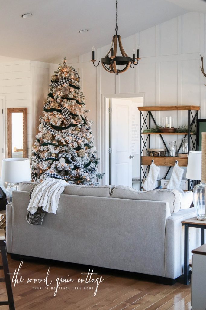 Christmas Home Tour by The Wood Grain Cottage