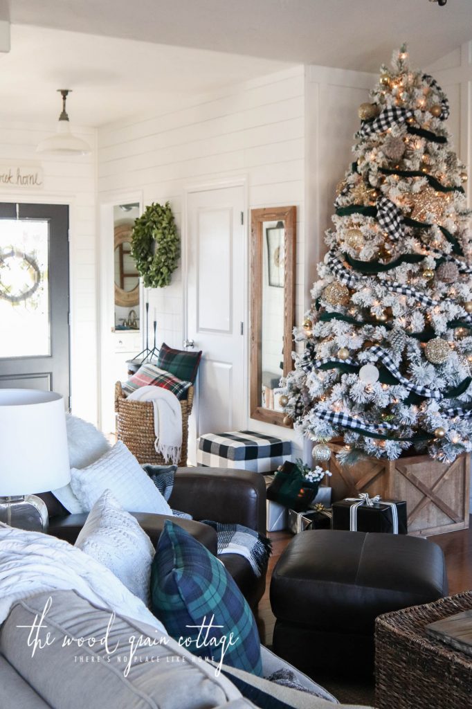 Christmas Home Tour by The Wood Grain Cottage