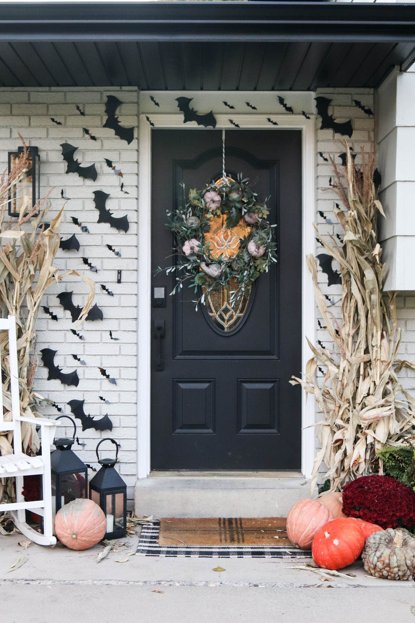 Our Halloween Front Porch - The Wood Grain Cottage