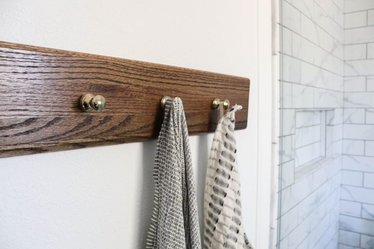 DIY Towel Hook Rack
