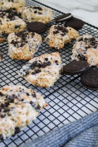 A picture showing the gluten free Oreo scones.