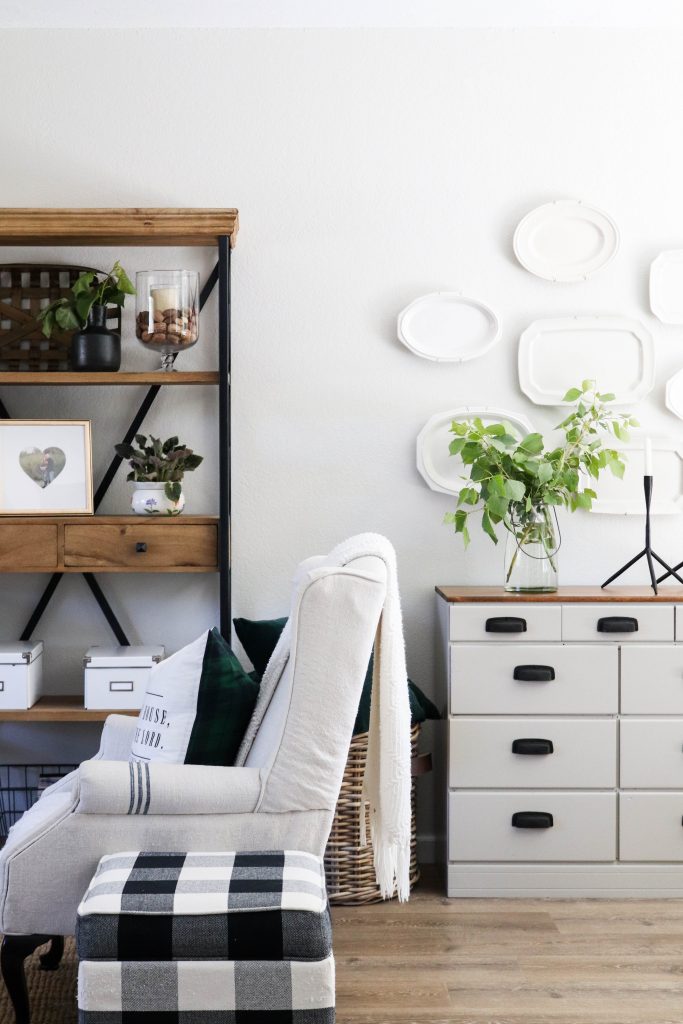 A picture of the dining room plate wall.