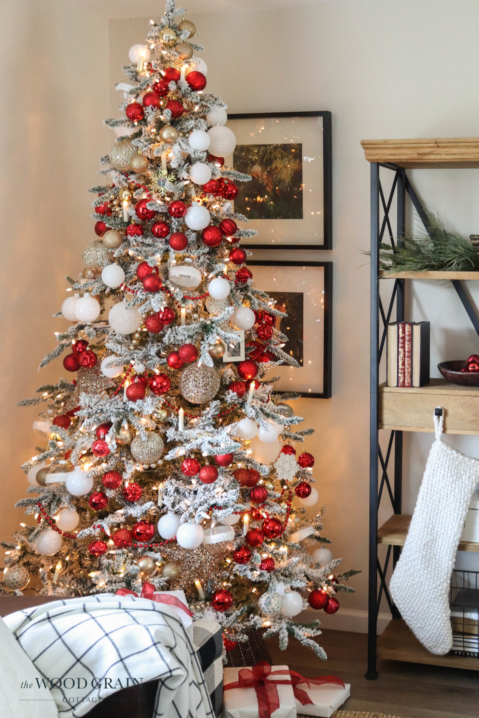 Red, White & Gold Christmas Tree - The Wood Grain Cottage