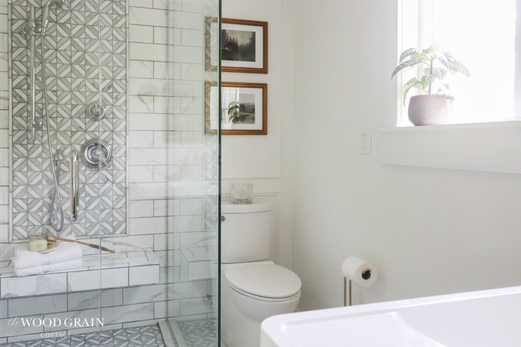 A picture showing the artwork in our bathroom.
